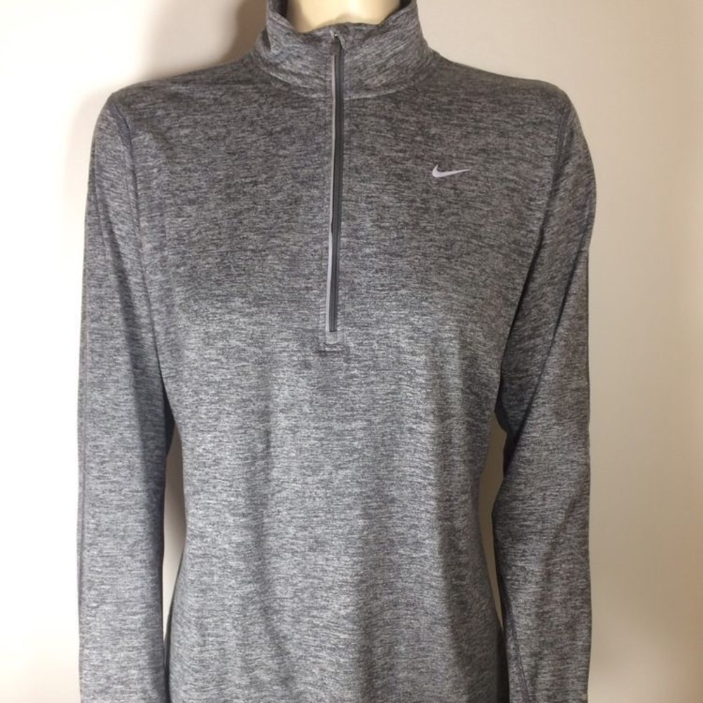 EUC Nike women dri-fit small
